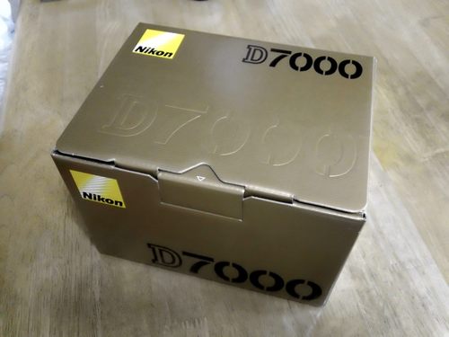 D7000BOX.jpg